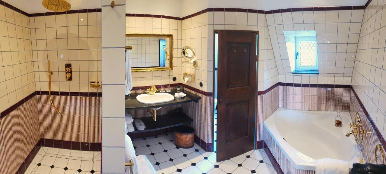 Burghotel Auf Schoenburg Oberwesel Esterno foto