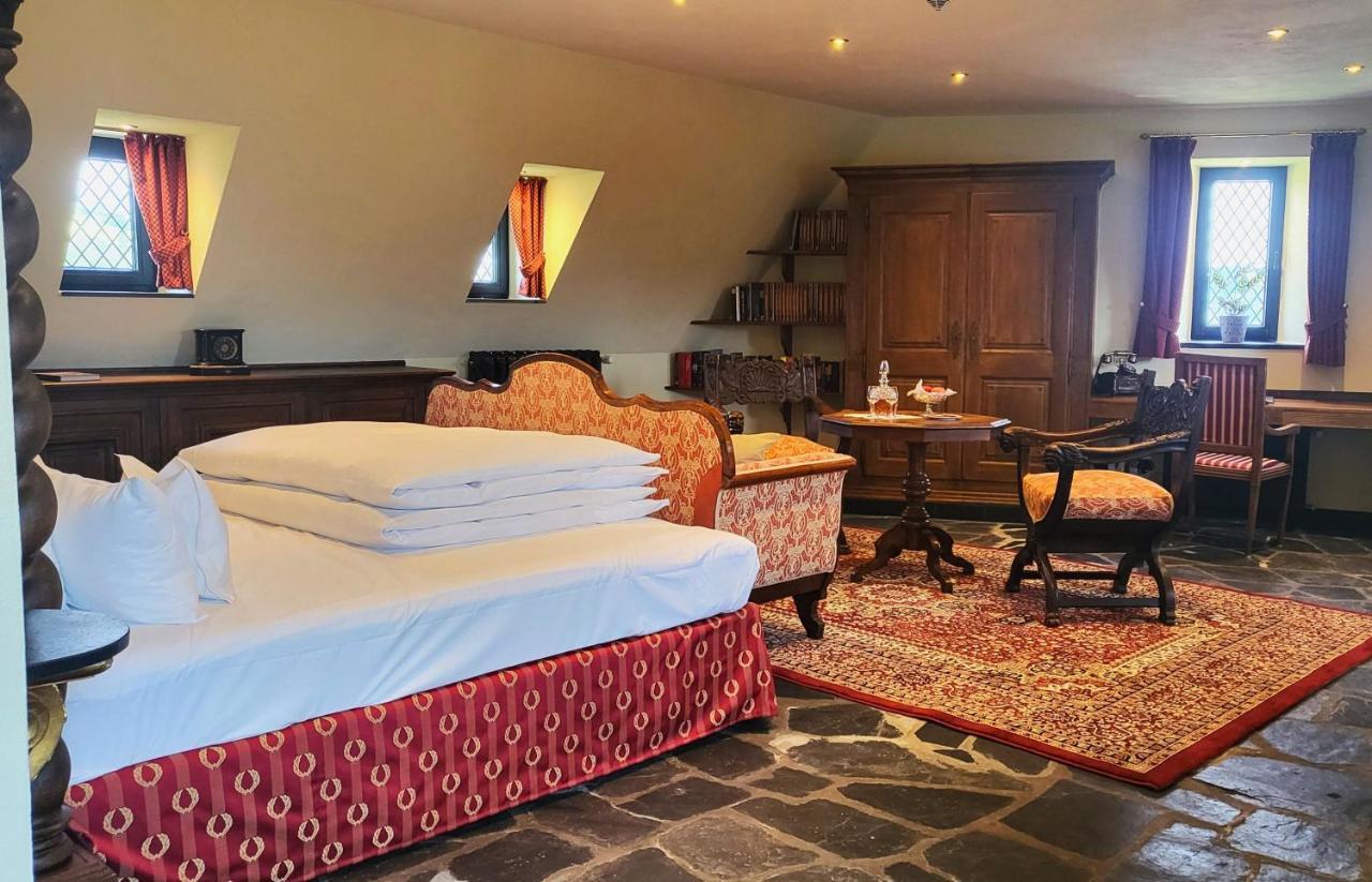 Burghotel Auf Schoenburg Oberwesel Esterno foto