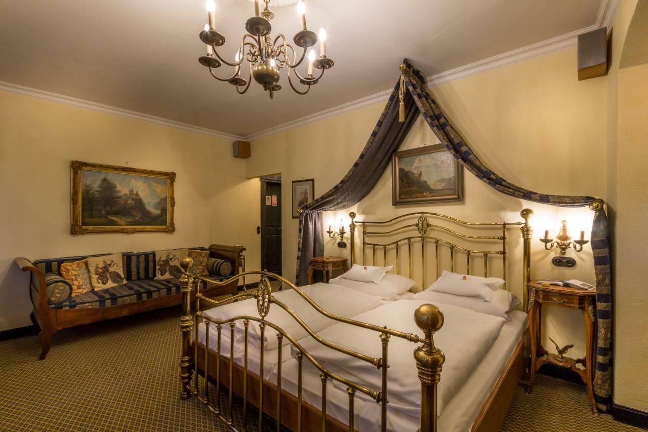 Burghotel Auf Schoenburg Oberwesel Esterno foto