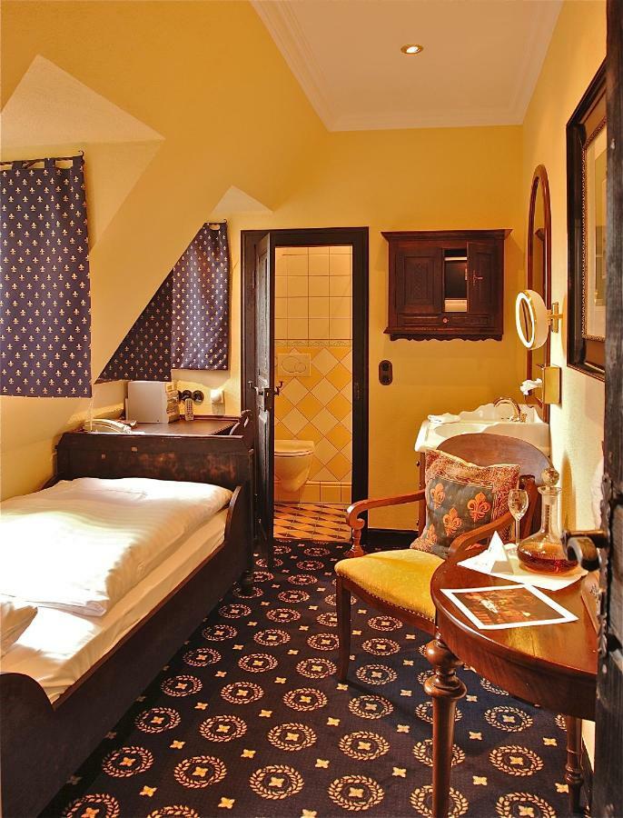Burghotel Auf Schoenburg Oberwesel Esterno foto