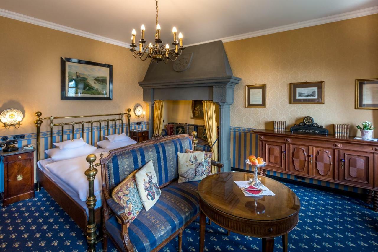 Burghotel Auf Schoenburg Oberwesel Esterno foto